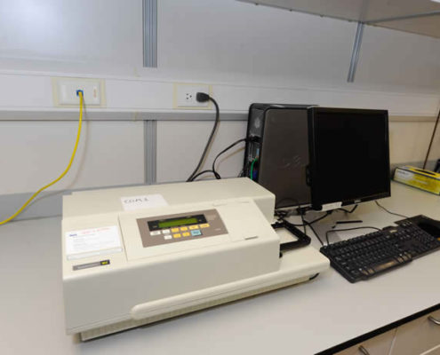 UV-Visible and Fluorescence Microplate Reader: Automated biochemical assay of up to 96 samples, screening of environmental contaminants