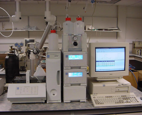 Ion Chromatograph with Conductivity Detector (IC): Separation and determination of anions in aqueous samples