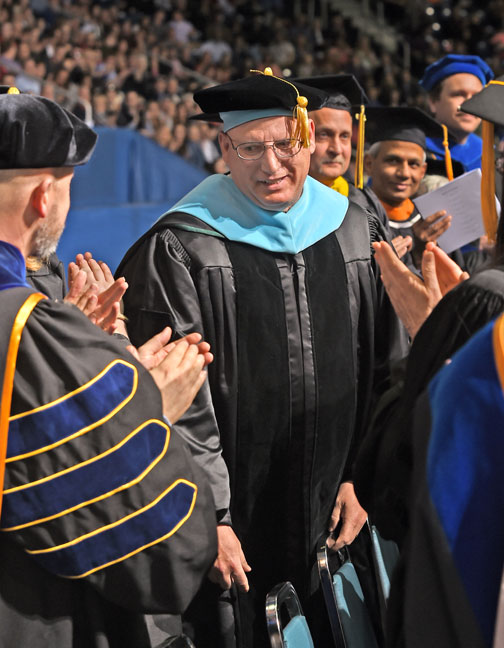 Colleagues congratulate Susi on his 2017 Distinguished Teaching Award Colleagues congratulate Susi on his 2017 Distinguished Teaching Award