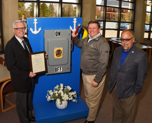 Senator Schmidt receives resolution from LSSU for support of electrical upgrades