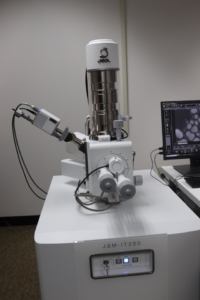 LSSU’s new low vacuum scanning electron microscope 