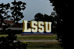 Lit up 'LSSU' letters, large fixture on LSSU campus